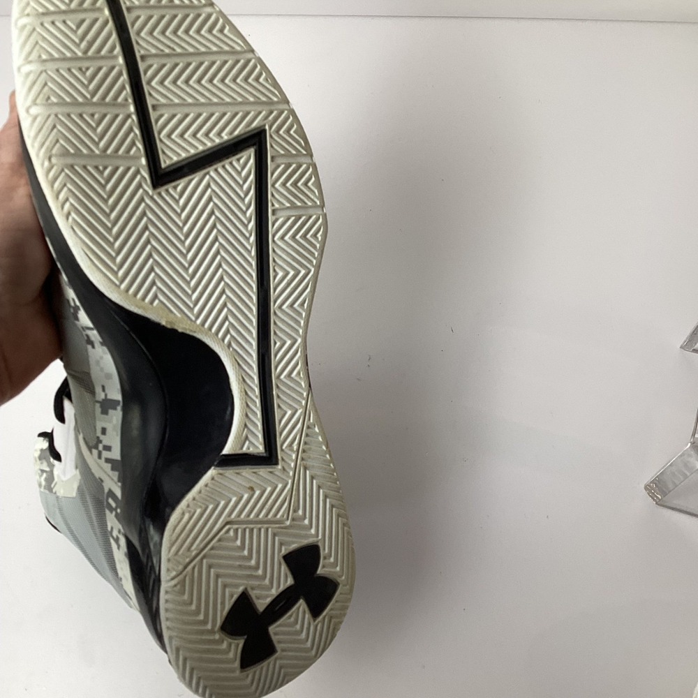 Under Armour Digital Camo Basketball Shoes Men High Top Athletic Sneakers - Picture 4 of 14